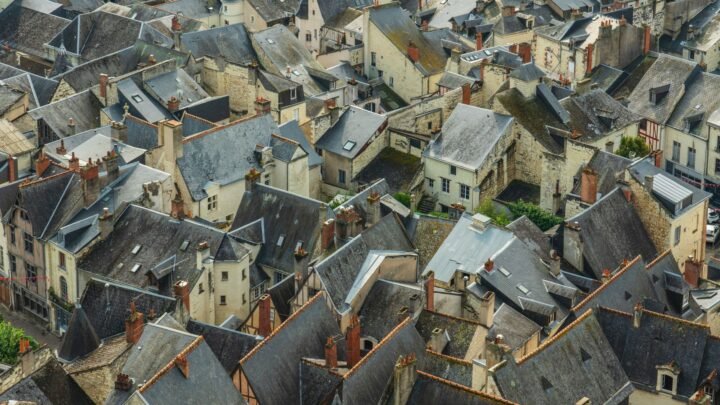Vie nocturne adulte à Chartres : sortir avec élégance en Centre-Val de Loire